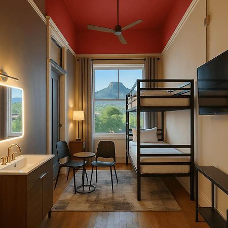 The Well Hotel & Taproom Тринидад Экстерьер фото